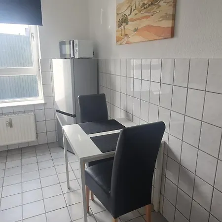 Apartamento In Universitaets-naehe - Bus Und Parken Vor Der Tuer *