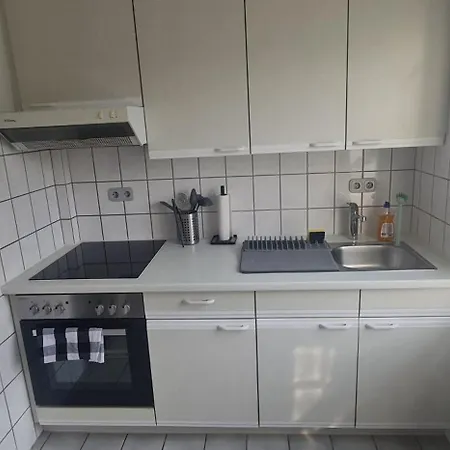 Apartamento In Universitaets-naehe - Bus Und Parken Vor Der Tuer *